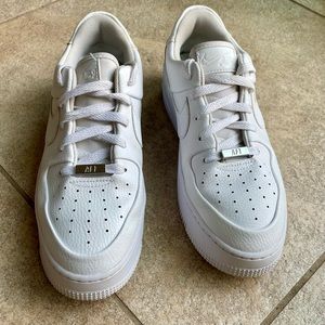 Nike Air Force 1 sage low women’s